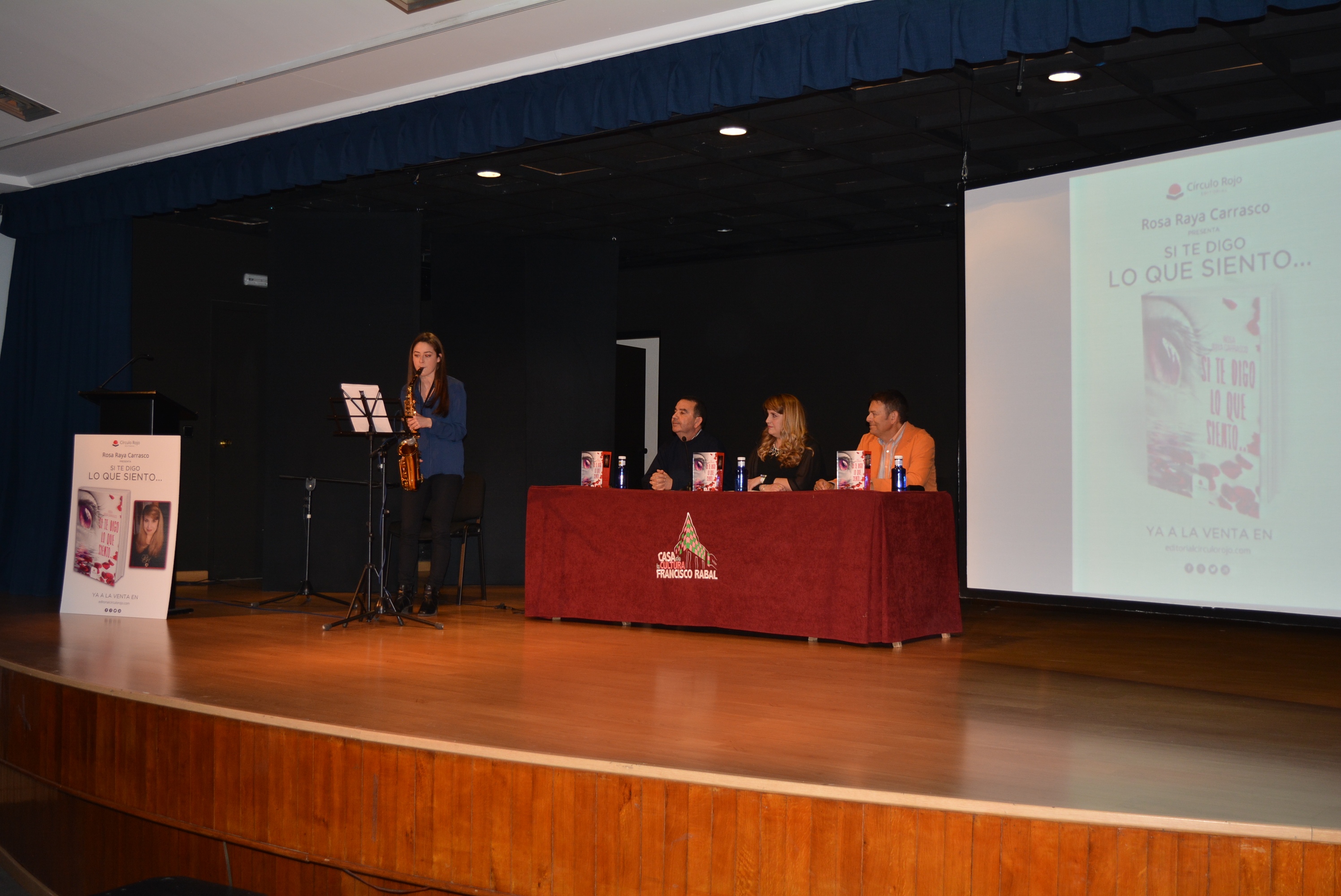 Rosa Raya presenta en Águilas su poemario “Si te digo lo que siento…”