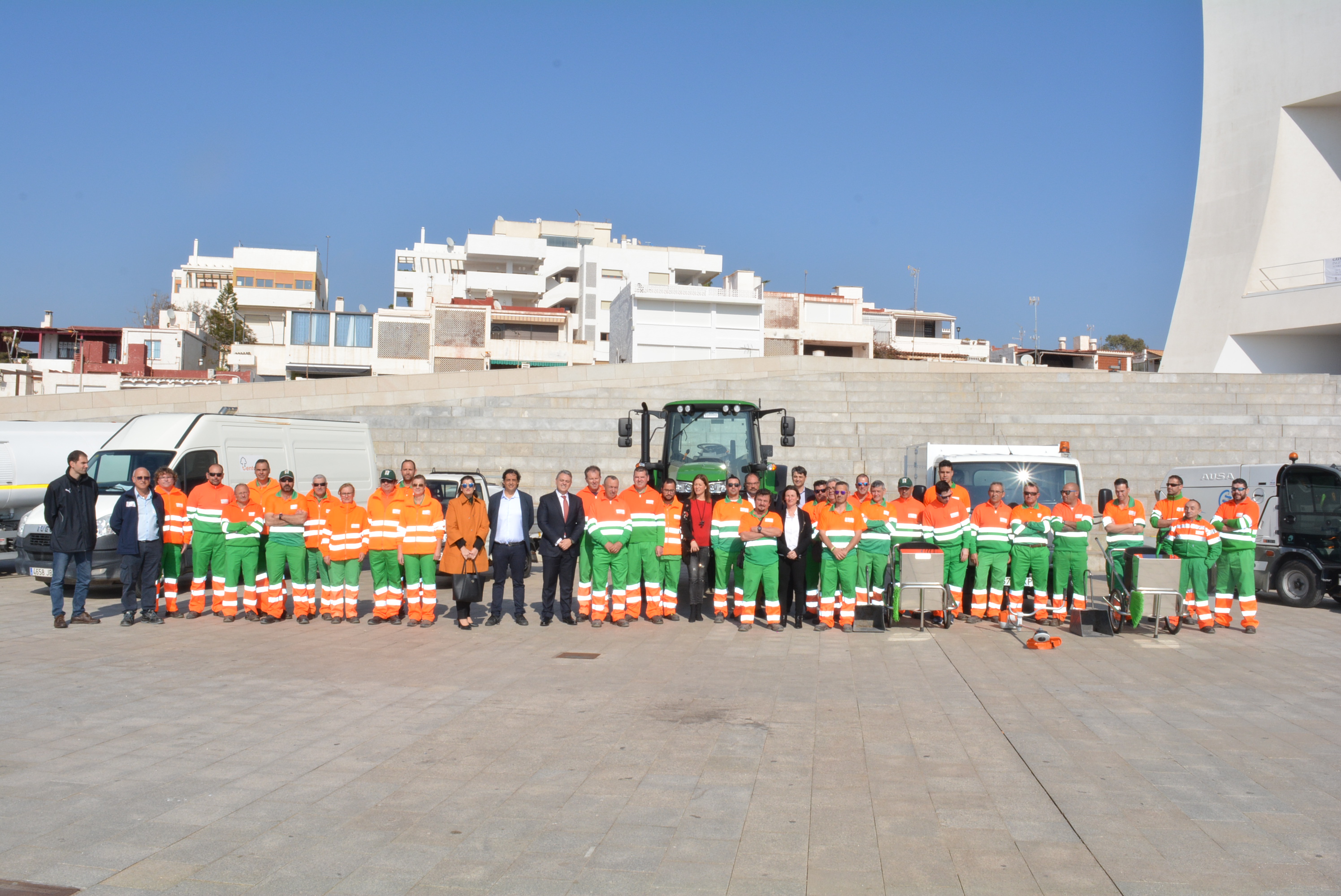 El nuevo contrato de limpieza hace posible la renovación de toda la flota de vehículos, así como de contenedores y papeleras