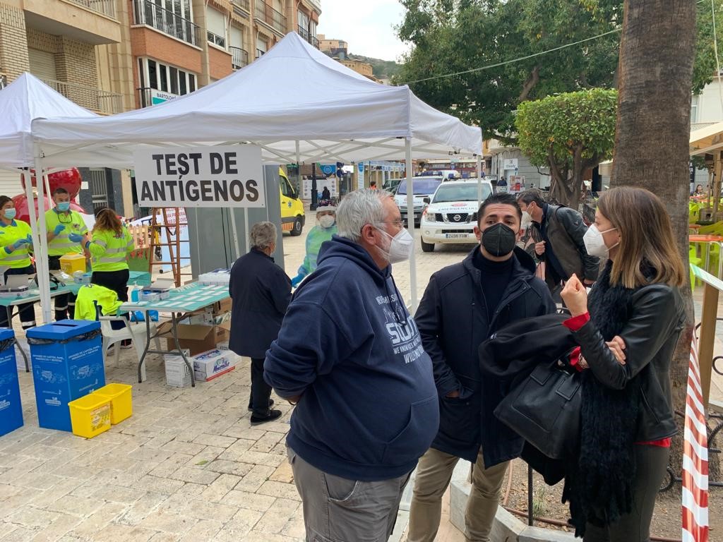El punto móvil de vacunación y test de antígenos se trasladará a la zona del Puerto por petición de la alcaldesa