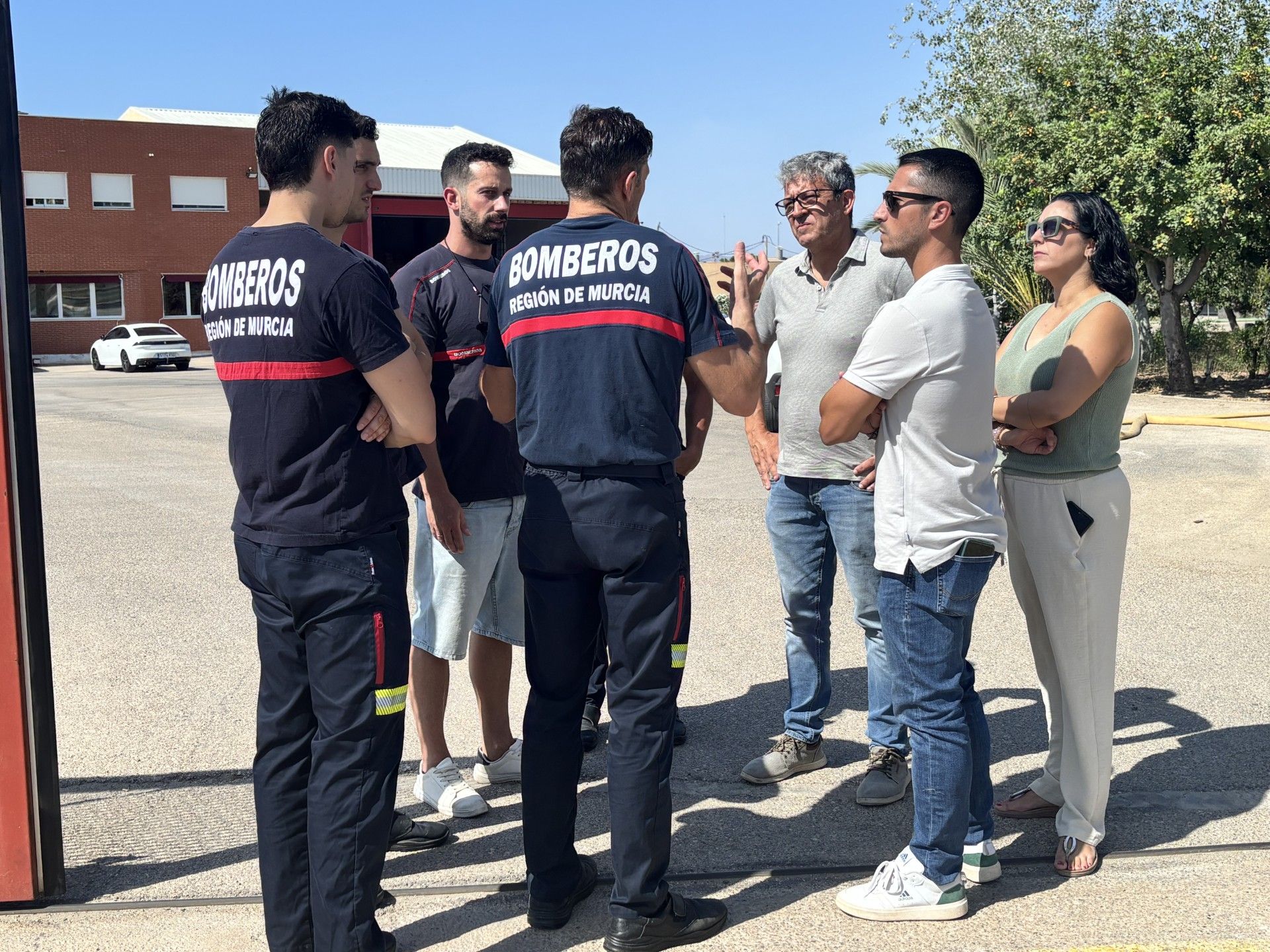 El Ayuntamiento de Águilas denuncia que tres vehículos del Parque de Bomberos están fuera de servicio y comprometen la seguridad del municipio