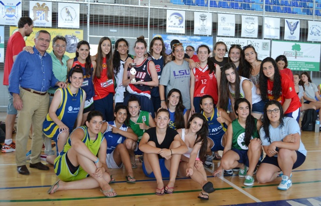El Campus Internacional de Baloncesto de “Amaya Valdemoro” se despide hasta el próximo verano