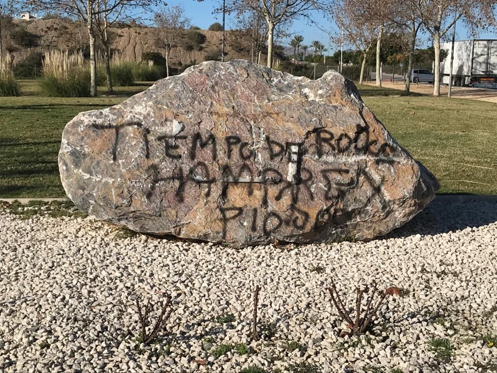 Nuevo acto vandálico contra el memorial a los aguileños deportados a los campos de concentración nazis