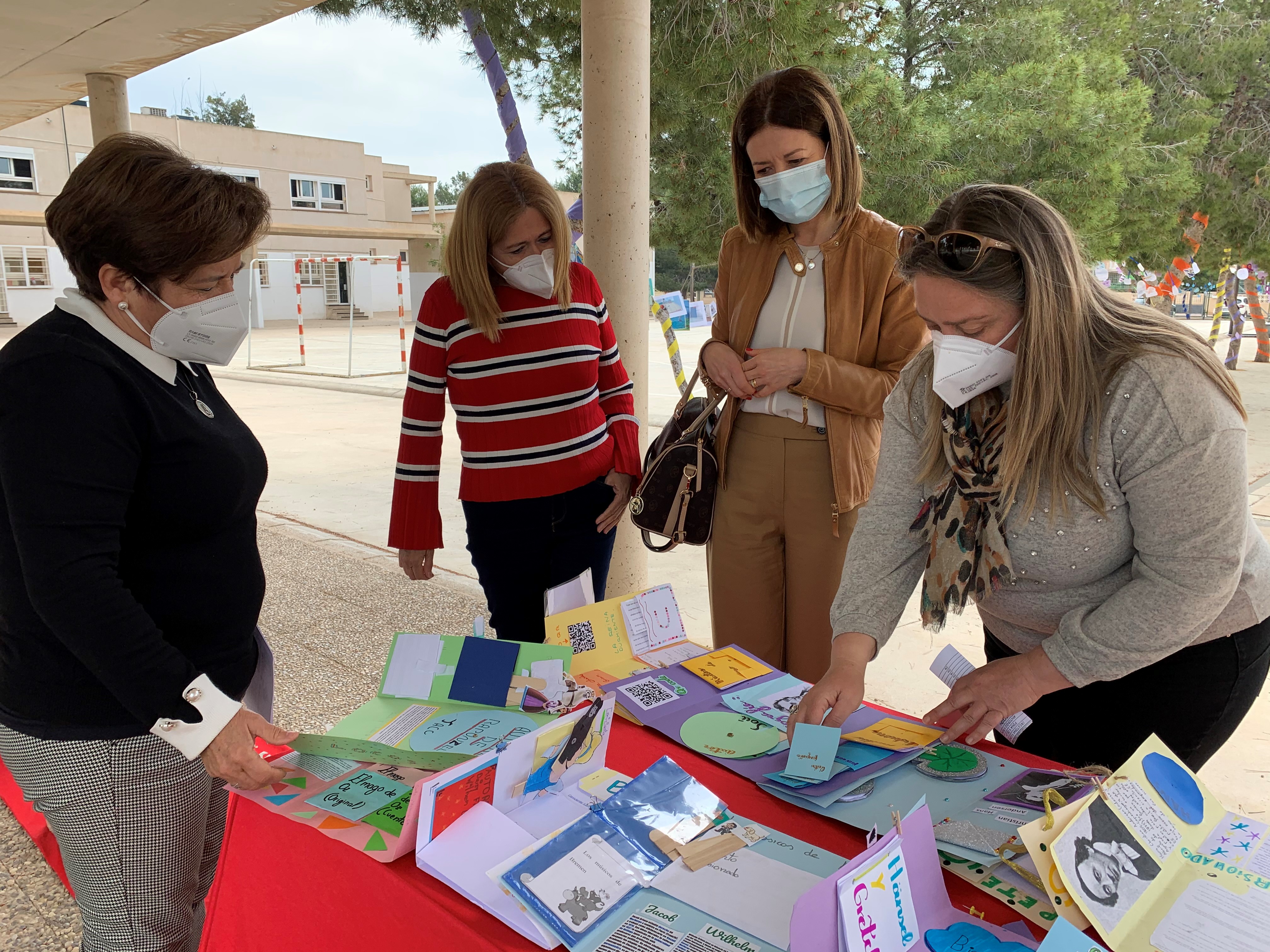 El CEIP Las Lomas inaugura la Sala Explora durante su Semana Cultural