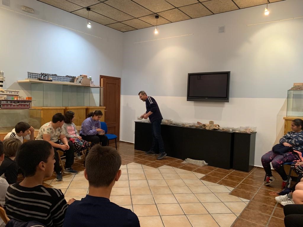 El programa “Roma en Águilas” continúa atrayendo a los escolares aguileños