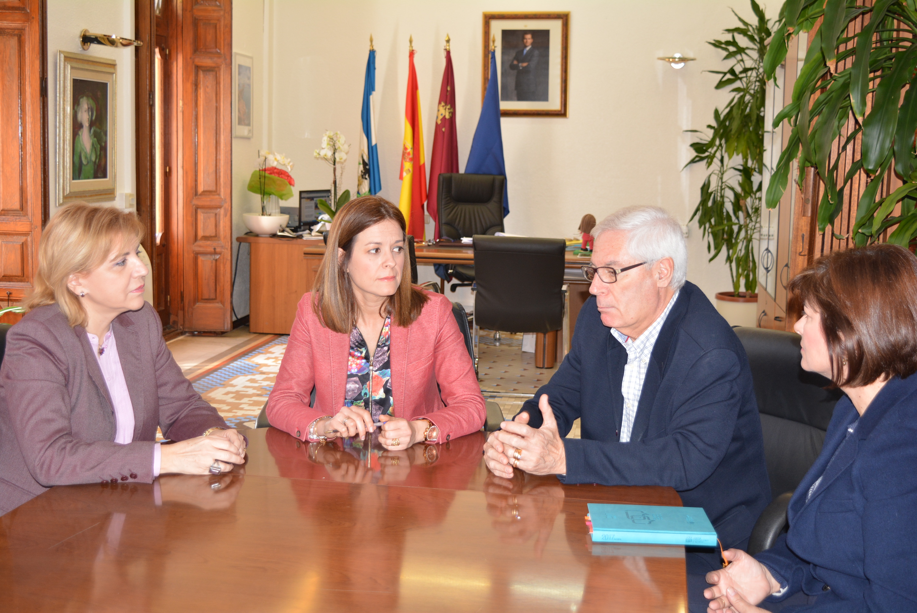 Ayuntamiento y Consejería suscriben un convenio para la ayuda a domicilio a personas dependientes