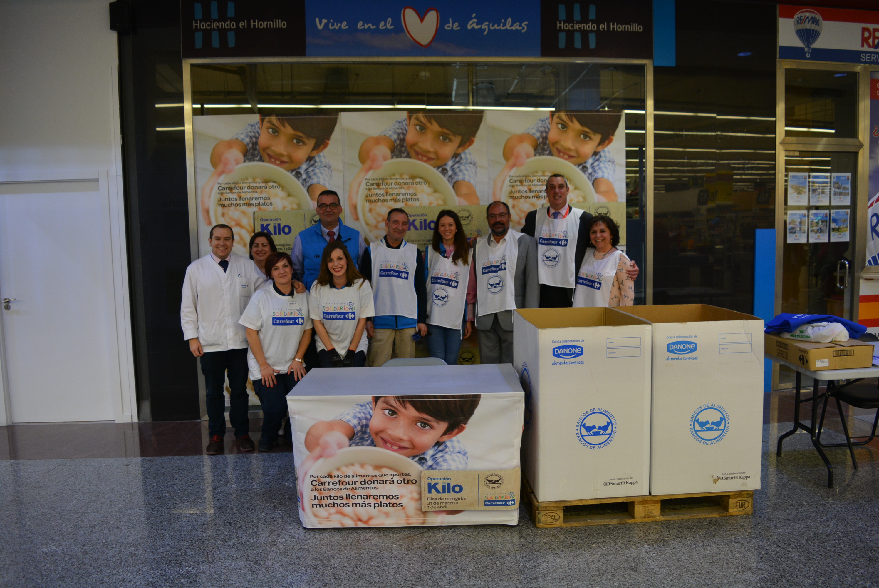 Los ediles de Comercio y Urbanismo colaboran con la Operación Kilo de Carrefour