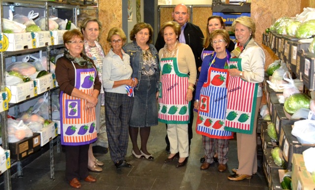 La edil de Servicios Sociales felicita a las integrantes de Hogar Betania por la labor solidaria que desarrollan en Águilas