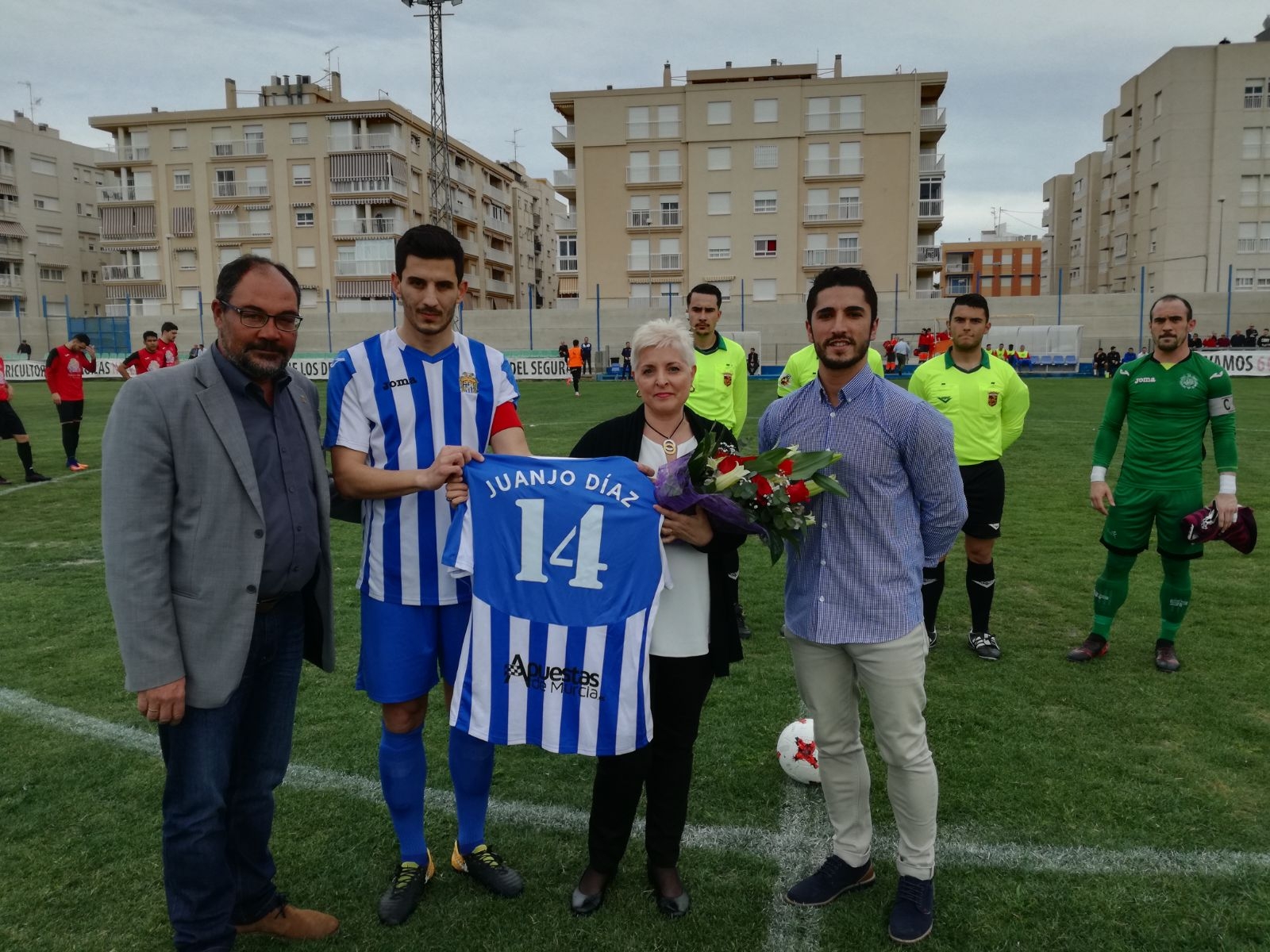 Homenaje al técnico del Águilas, Juanjo Díaz