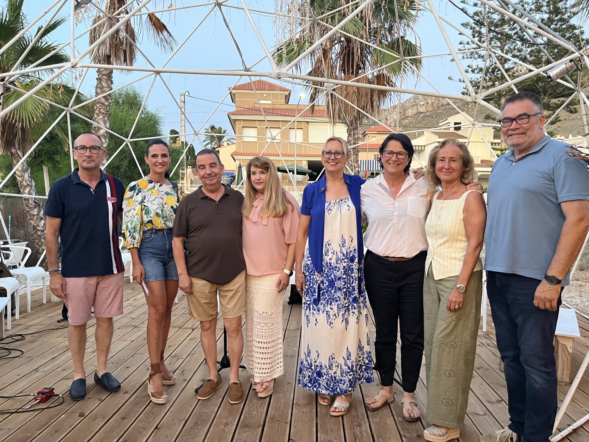 Pantalán acoge el III Encuentro Poético Musical Playa de Calabardina