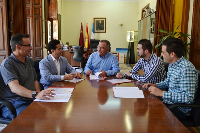 El Ayuntamiento de Águilas y la Asociación de Jóvenes Empresarios del Guadalentín preparan nuevas ofertas formativas para el municipio  