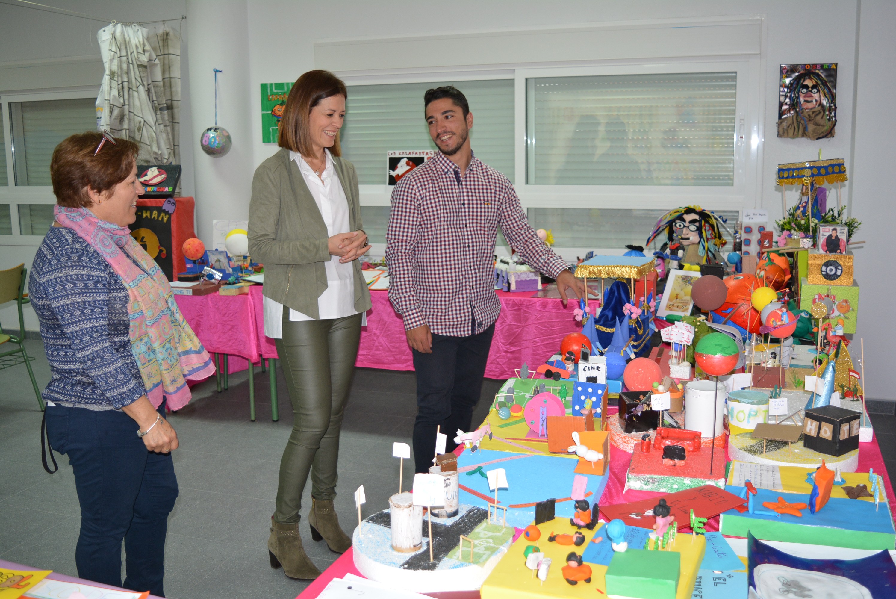 El colegio Las Lomas celebra su Semana Cultural más ochentera