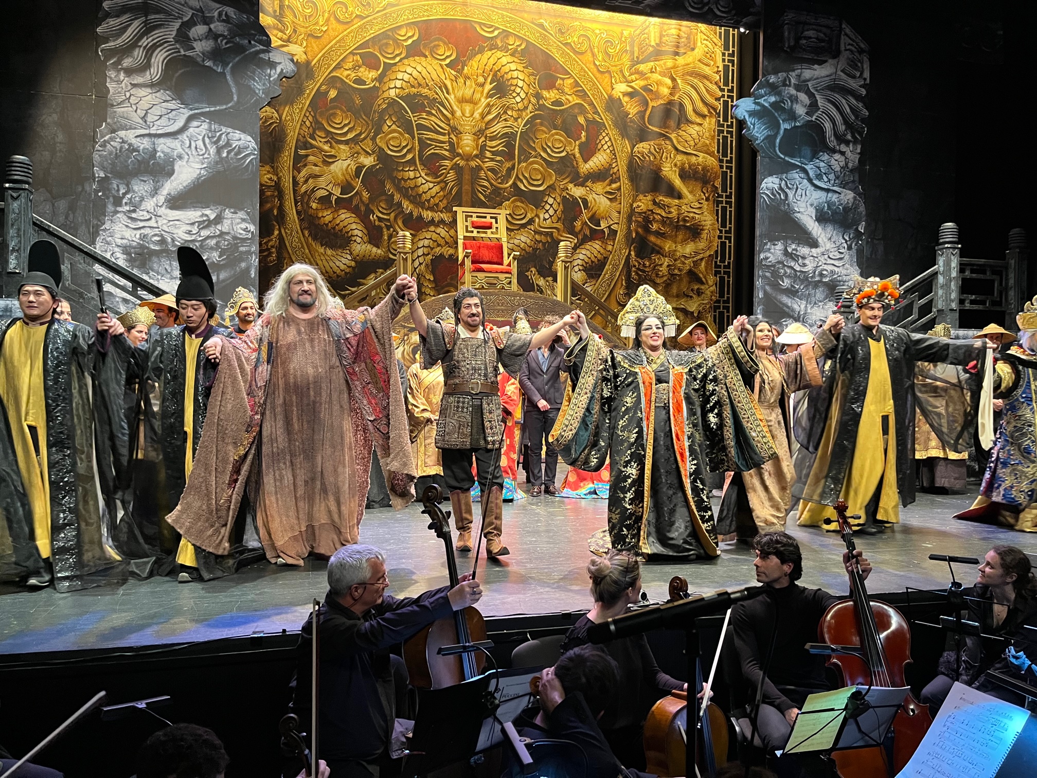 “Que nadie duerma” ante la magistral puesta en escena de Turandot